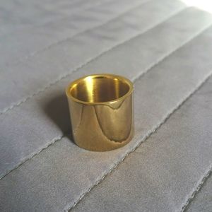 Ellie Vail Duke Cigar Ring